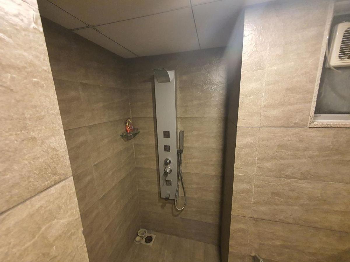 Weekend Address Managed By P.C Homes Сурат Экстерьер фото
